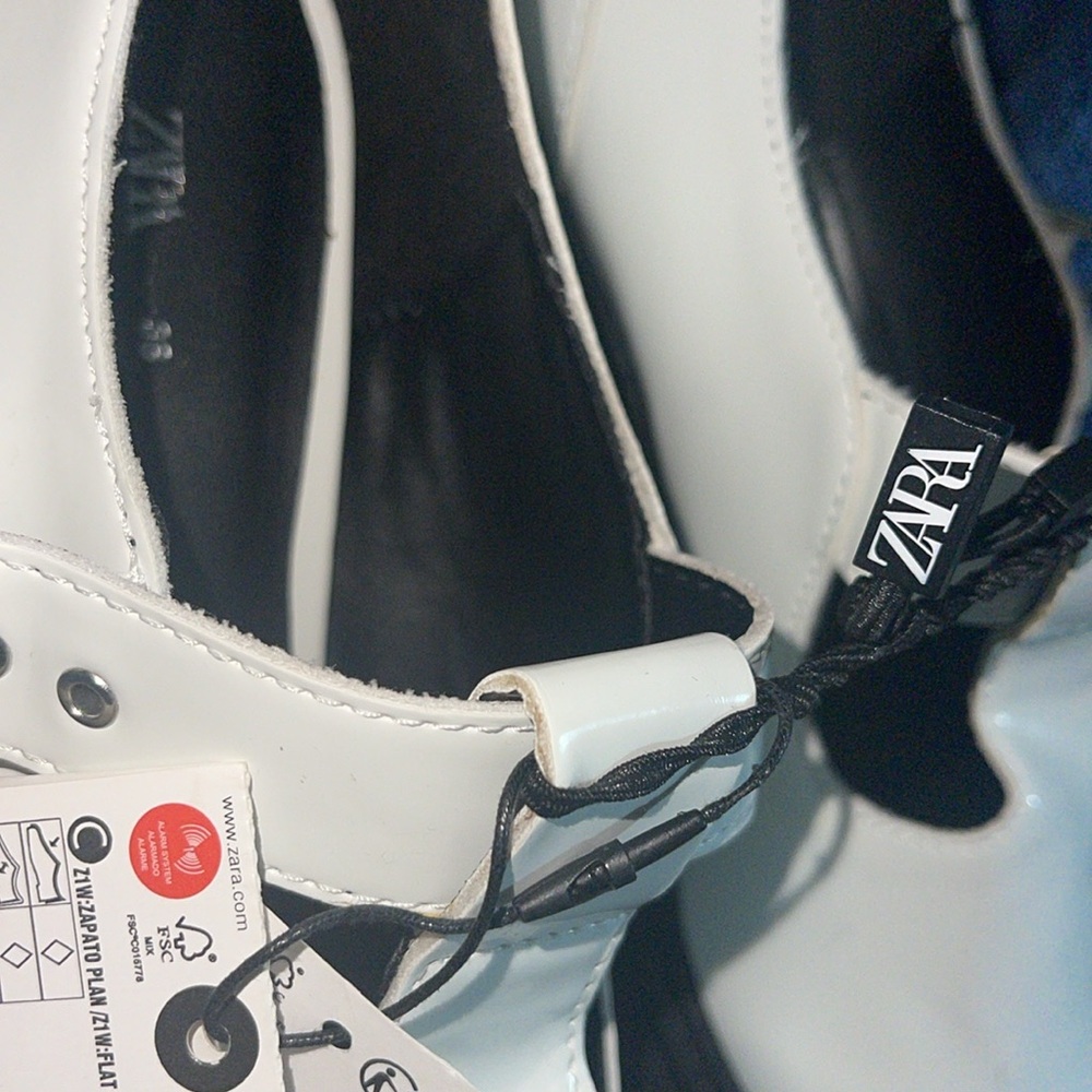 Zara White and Black T Straps Chunky Loafers NWT - Picture 11 of 11